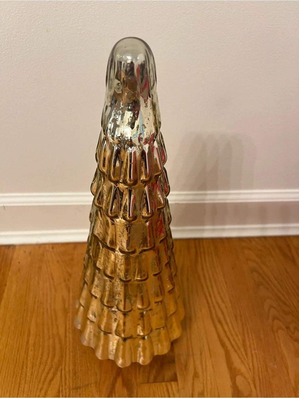 NEW FLAWLESS Stunning CRATE & BARREL Gold Translucent Glass 17.5” CHRISTMAS TREE